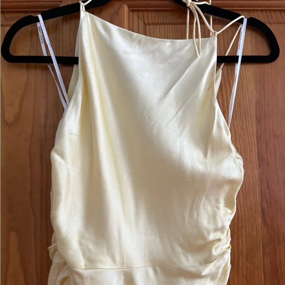 Shona Joy Light Yellow Maxi Dress - Picture 3 of 7